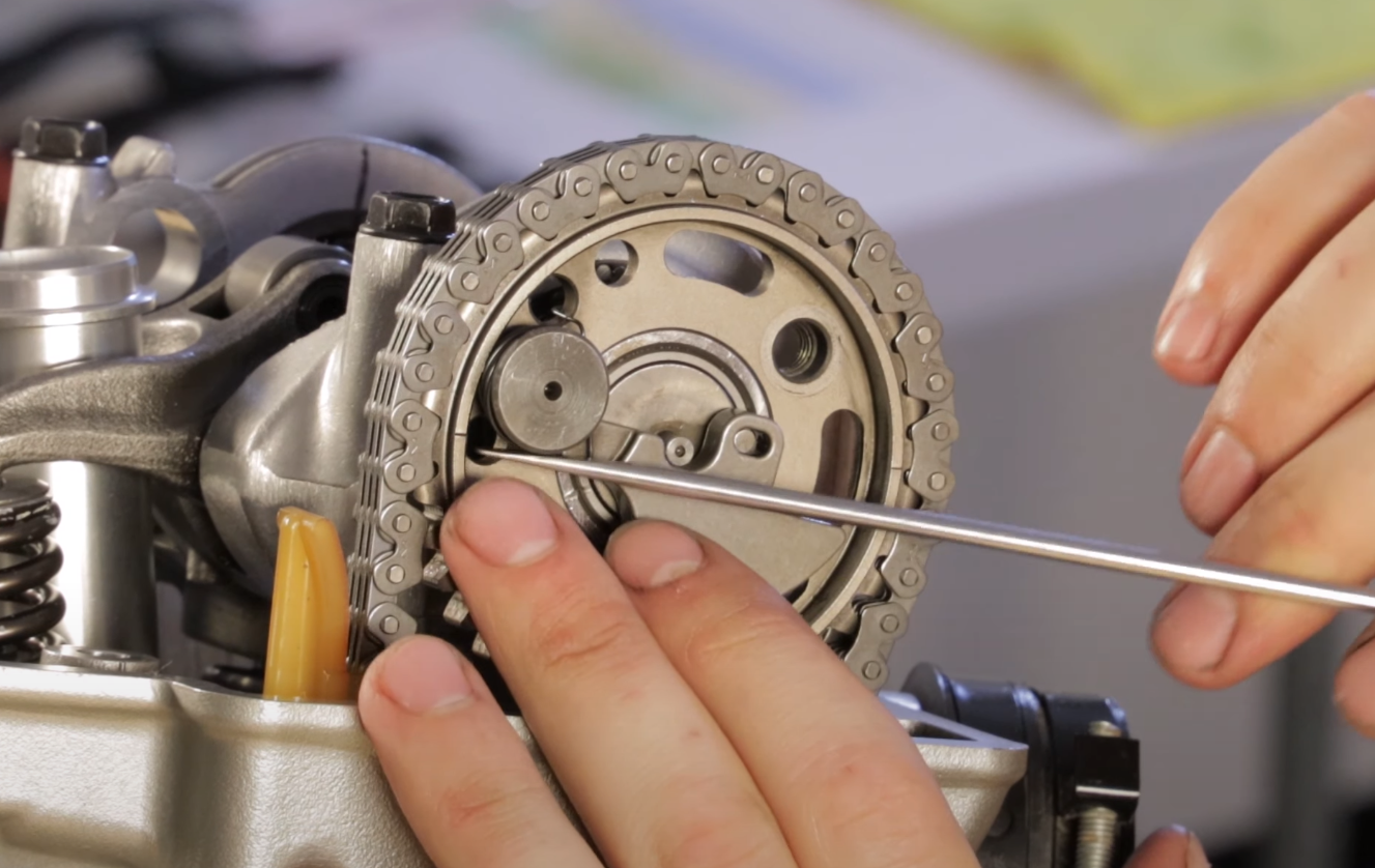 Why Replacing your 4Stroke Motorcycle's Cam Chain can Prevent Engine